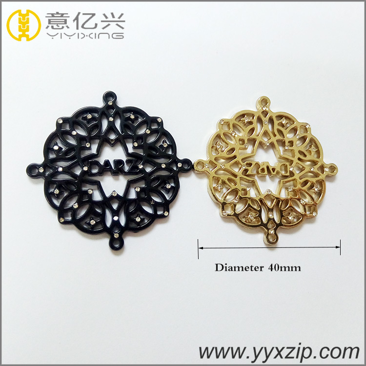 cheap no minimum black company pattern zinc alloy logo custom hollow gold popula