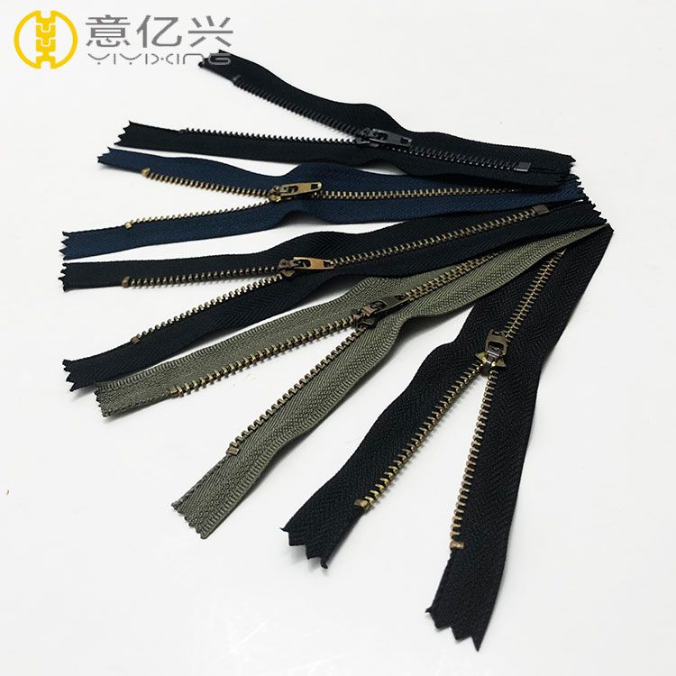 4.5 YG Metal Zipper