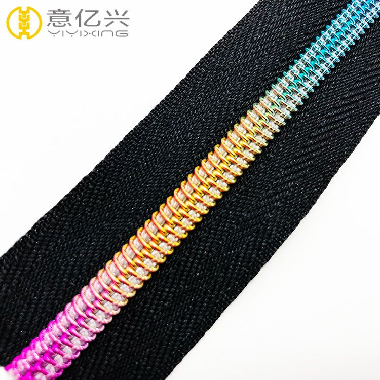 China Nylon Zipper Manufacturer Wholesale 5 Long Chain ZipperNylon